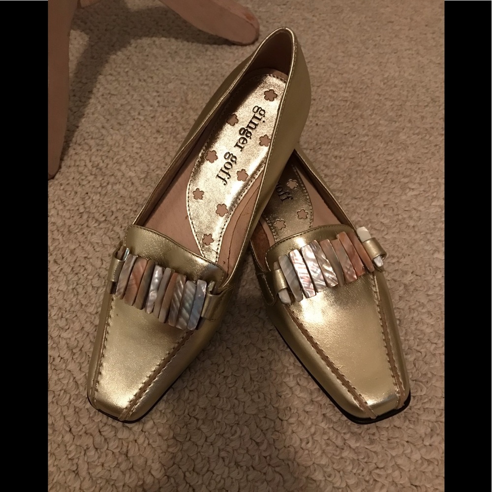 Ginger Goff NEW gold loafers 7M $248 shell fobs